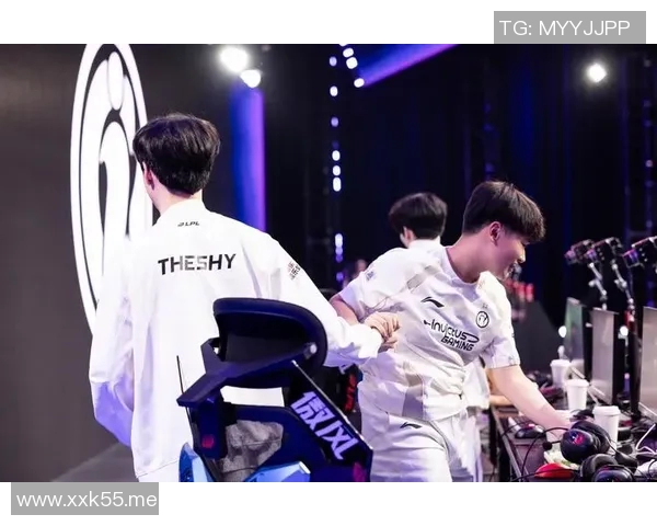 LPL赛场上TheShy的控图策略与团队协作如何引领战局走向胜利