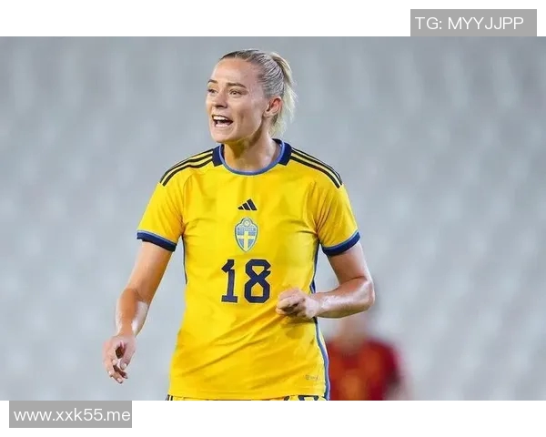 伊布带队获得瑞典优秀运动员奖：足坛老将仍尽展风采