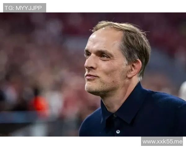 曼联宣布解雇主帅滕哈赫，引发球迷热议，未来路在何方？