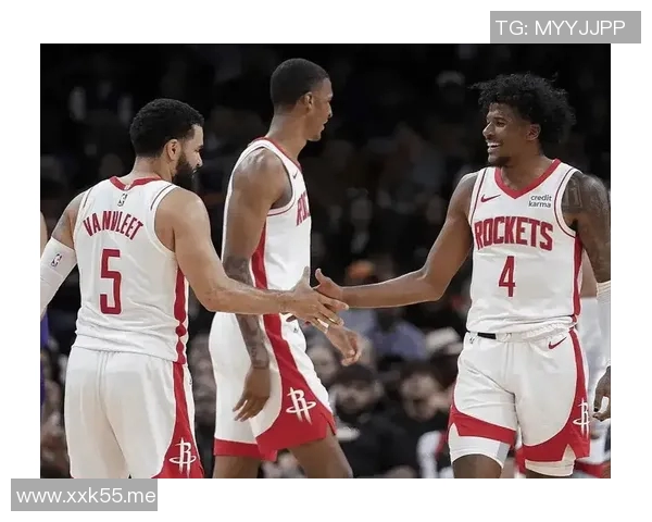 火箭大胜马刺，全队表现高效